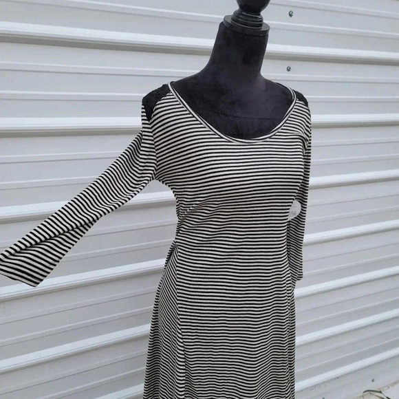 NWT Self Esteem women's large stretch knit lace inset back Ivory stripe dress L - Picture 2 of 9